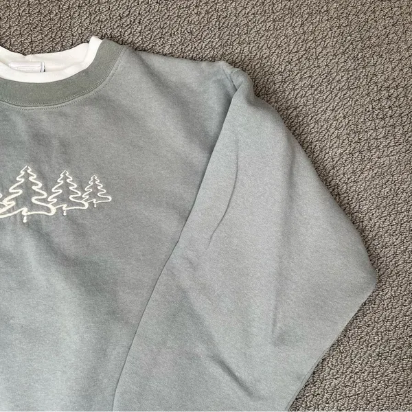 Vintage Tree Sweatshirt Size M - Image 4