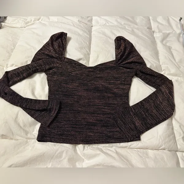 MINKPINK Imane Ruched Top - NWT - Size S Puff Sleeve Metallic Cropped Blouse - Image 6