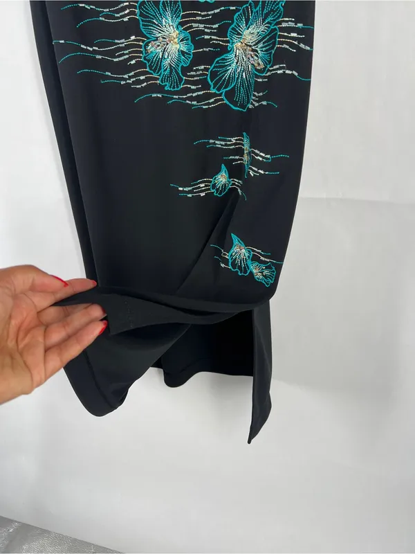 Vintage‎ BCBGMAXAZRIA Black Beaded Floral Embroidered Slip Dress Women’s Size 6 - Image 7