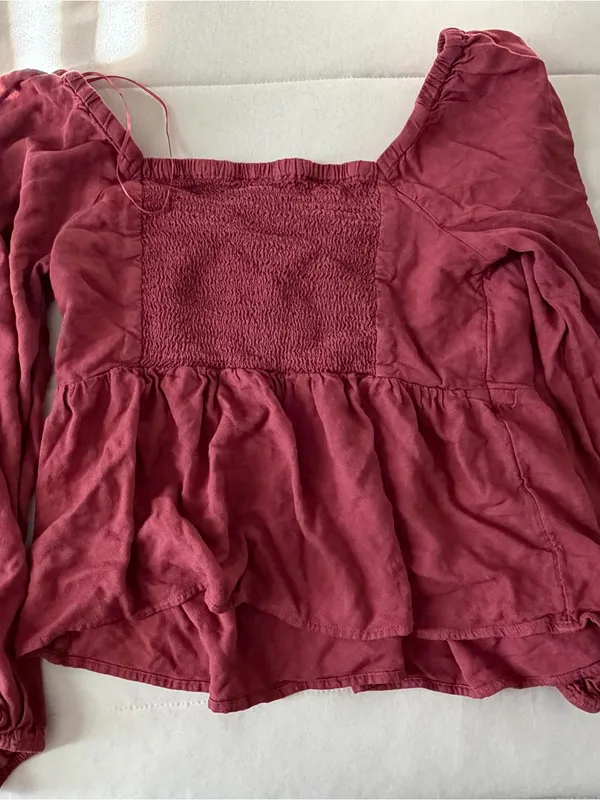 Old Navy Mauve-Rust Peasant Blouse with Ruched Front - Image 5