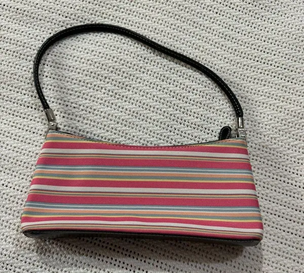 Kate Spade New York – Shoulder Bag Stylish handbag with a vibrant striped print. - Image 3