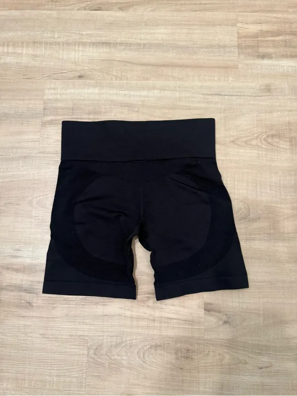 Kill Crew Shorts! Cross listed on Mercari. - Image 2