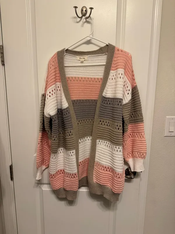 Tres Chic Boutique Open Front Knit Colorblock Cardigan New - Image 3