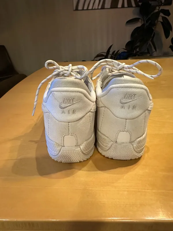 Nike Air Sneakers Women’s - Image 2