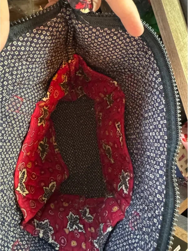 Vera Bradley Quilted Floral Patterned Shoulder Tote Bag - Image 4