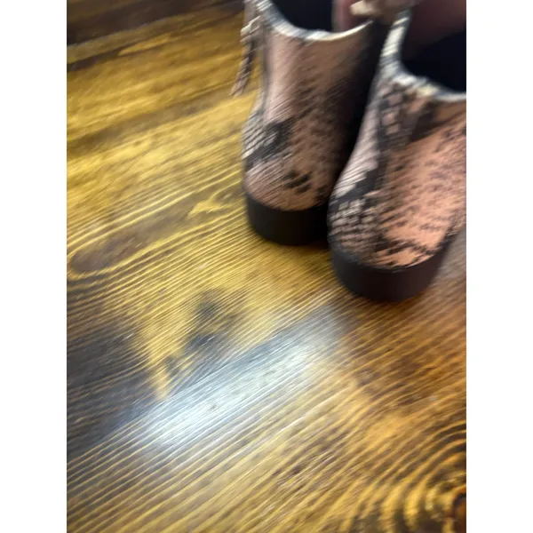 Time And Tru Snakeskin Print Ankle Boots Size 7.5‎ - Image 4