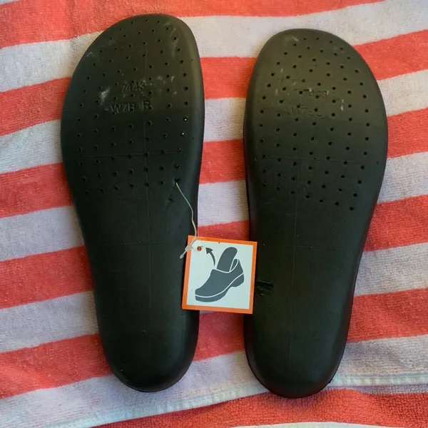 CROCS Neria Pro II Dual Comfort Slip-on Clogs - Like New - Image 10