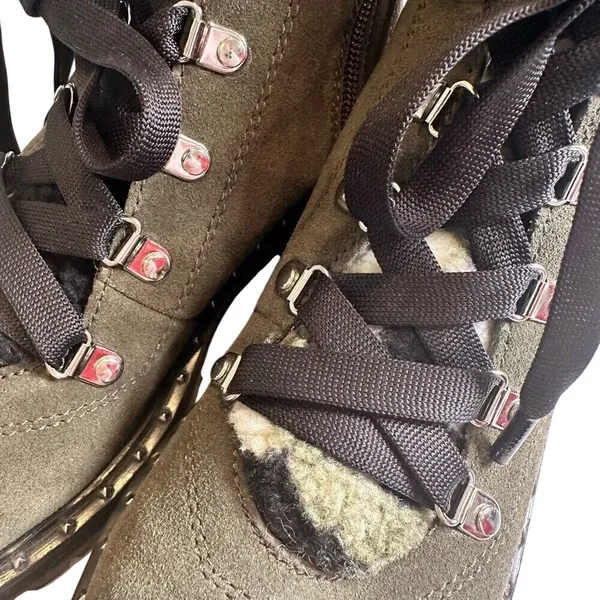 Steve Madden Suede Camo Hiking Boots Womens‎ Olive Green Faux Shearling Gorpcore - Image 2