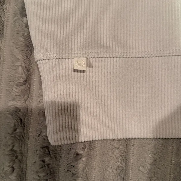 Lululemon Ribbed Softstreme Perfectly Oversized Cropped Crew in Bone Size M - Image 3