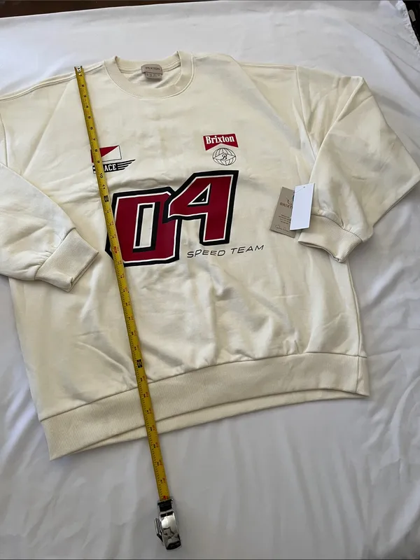 Brixton Cream Pullover with Tan Label Red Size M - Image 4