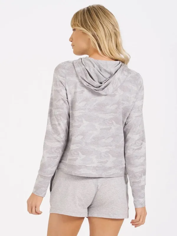 Vuori‎ Halo Essential Hoodie Pale Heather Camo Sweatshirt - Image 2