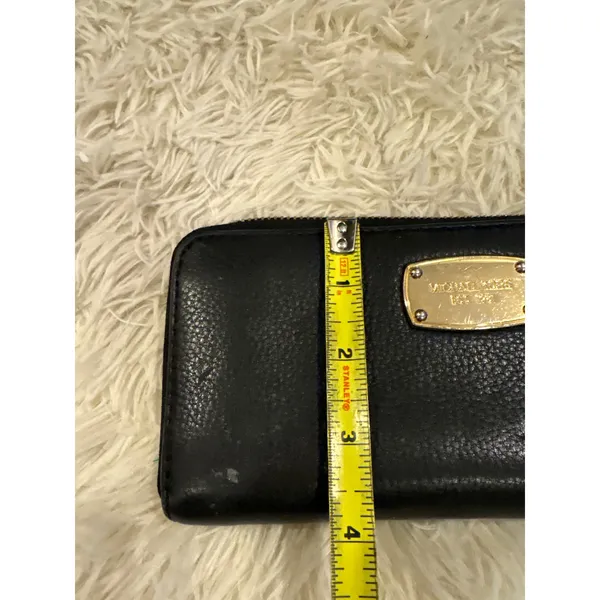 Michael Kors Black Leather Zip Around‎ Continental Wallet Gold Tone Logo - Image 8