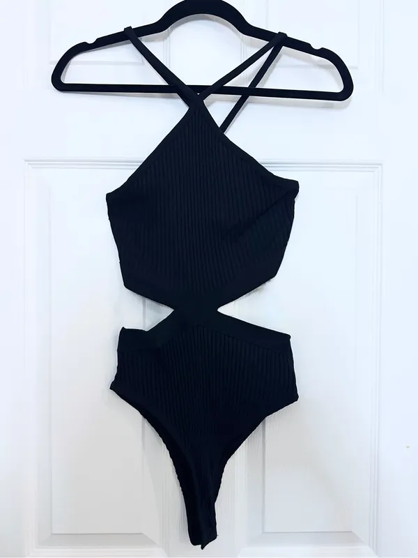 NWT Zara Cut Out Halter Bodysuit – Black – M - Image 9