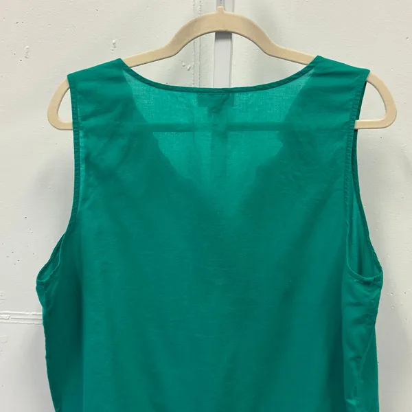 LOFT Emerald Green Ruffle V-Neck Sleeveless Blouse Pleated Bib Top Size Large - Image 5