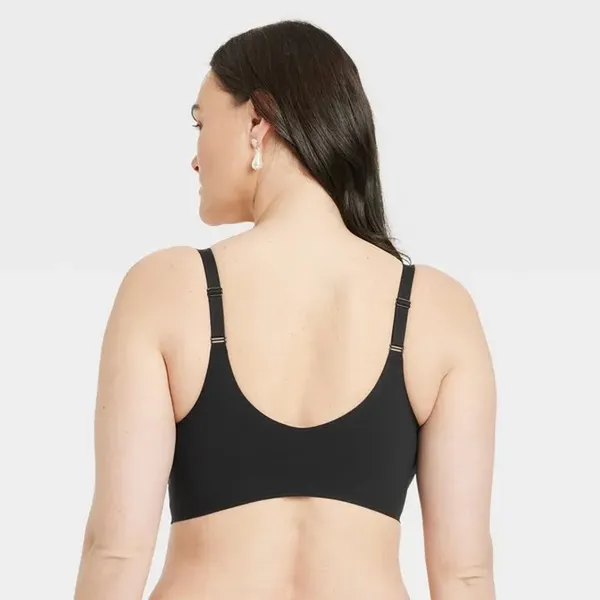 Auden Luxury Collection Plunge Bralette - Image 4