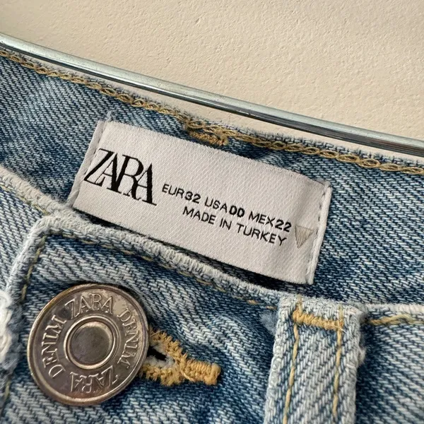 ZARA Baggy Straight Leg‎ Light Wash Jeans High Waisted - Image 4