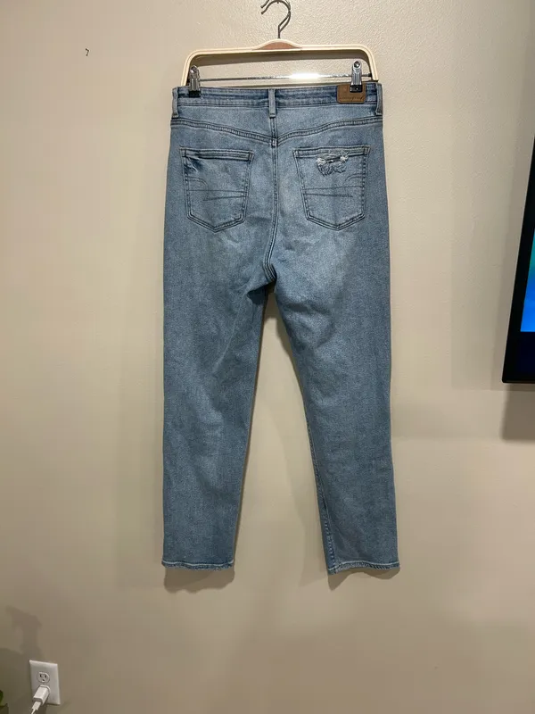 American Eagle mom jeans size 10R - Image 3