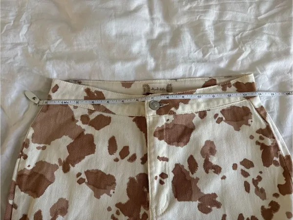 Cream & Brown Cowprint Fringe Flare Jeans Medium 28 in western boho festival - Image 7