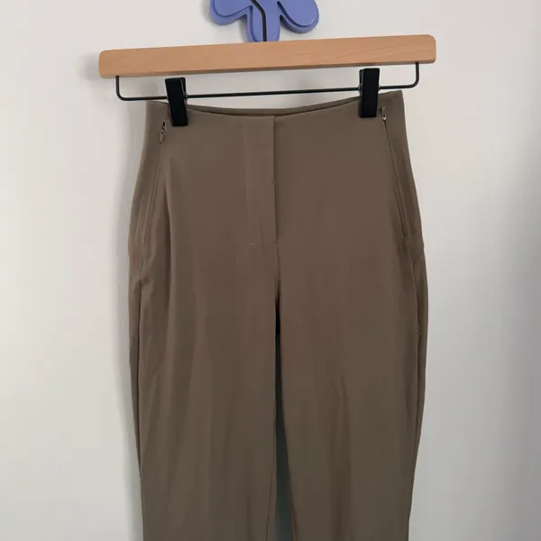 Lululemon 0 Smooth Fit Pull On Flare Nomad Minimal Outdoor Athletic Taupe - Image 4