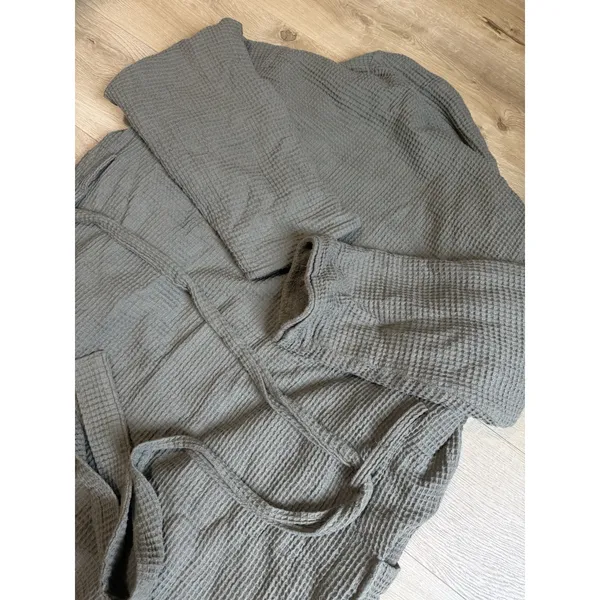 EUC Unisex Pottery Barn waffle weave resort robe Loden green size M - Image 12