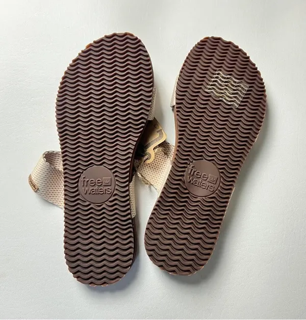 Freewaters Women’s Double Strap Supreem La Jolla Oatmeal Sandal Sz 9 - Image 9
