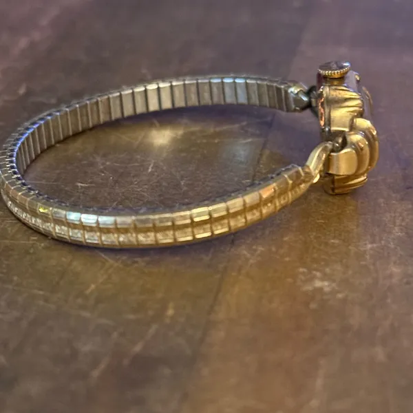 Vintage Bulova 10K gold filled mechanical windup watch - Image 5