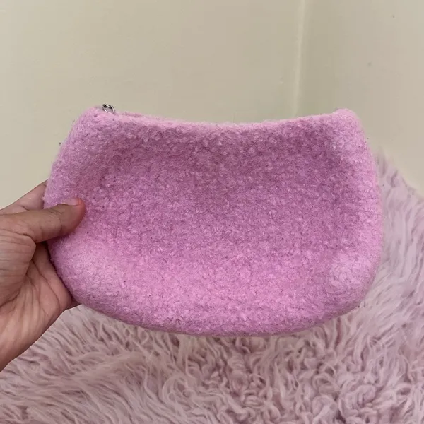 & Other Stories Handmade Knitted Mini Micro Pink Purse‎ Chained Handle - Image 3