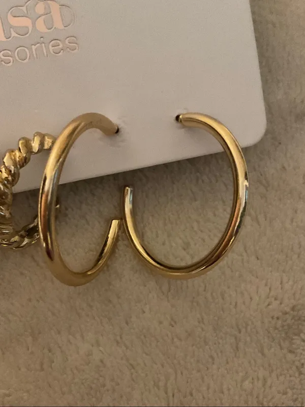 SHEIN Gold-Tone Mixed Hoop Earring Set with Enamel Mushroom Charm - Image 4