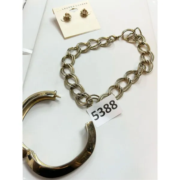 Gold toned jewelry set of 3 - lauren Conrad earrings, double ring link chain nec - Image 9