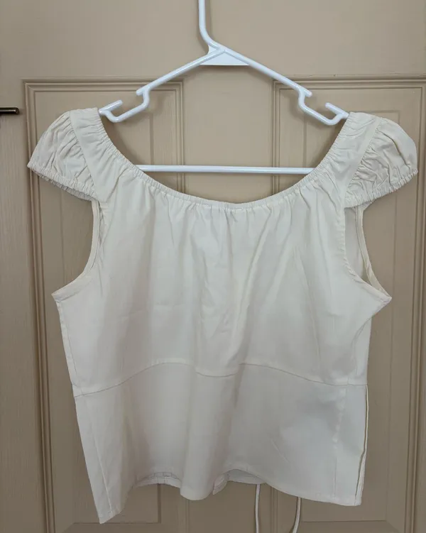 Mango cream/ivory crop top - Image 2