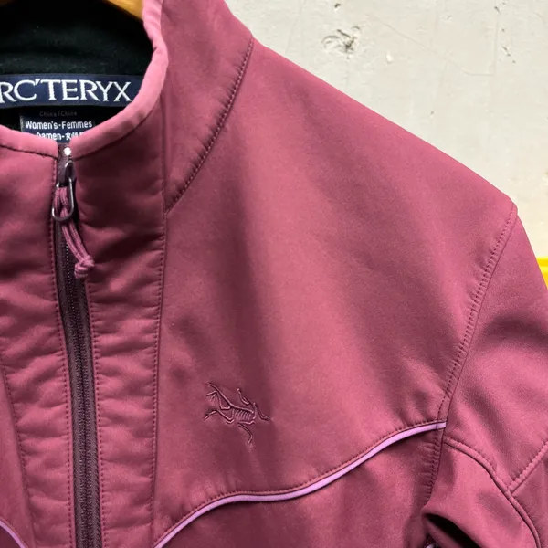 Arc'teryx Women's Bumbleberry Pink Full Zip Softshell Jacket Winter Large L Hike - Image 2