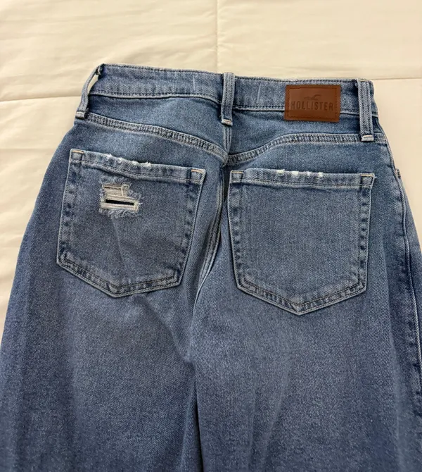 Hollister Jeans - Image 5