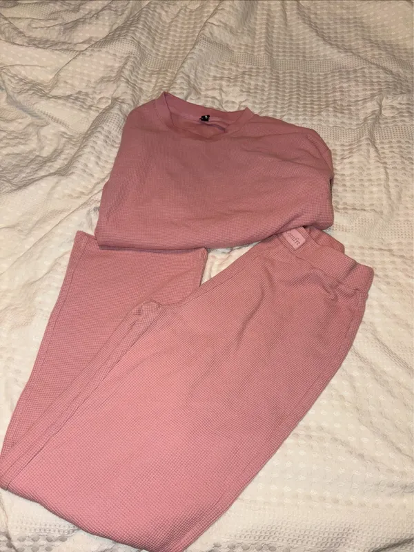 Comfrt Set - Image 3