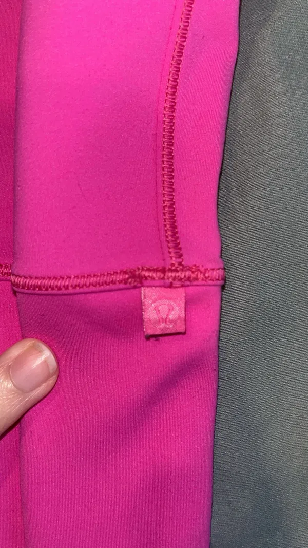 Lululemon Power Pivot Tank - Image 3