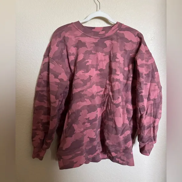 lululemon Perfectly‎ Oversized Crew Sweatshirt Sz 8 Camo Brier Rose - Image 3