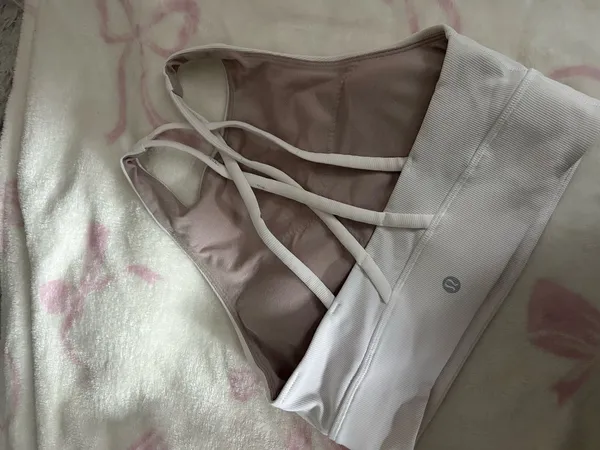 Lululemon  - Image 2