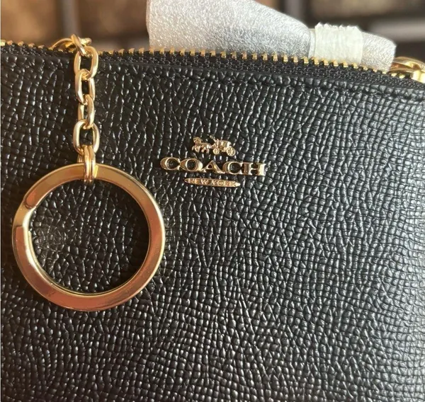 Authentic COACH grossgrain leather zip top card case with keychain - Image 6