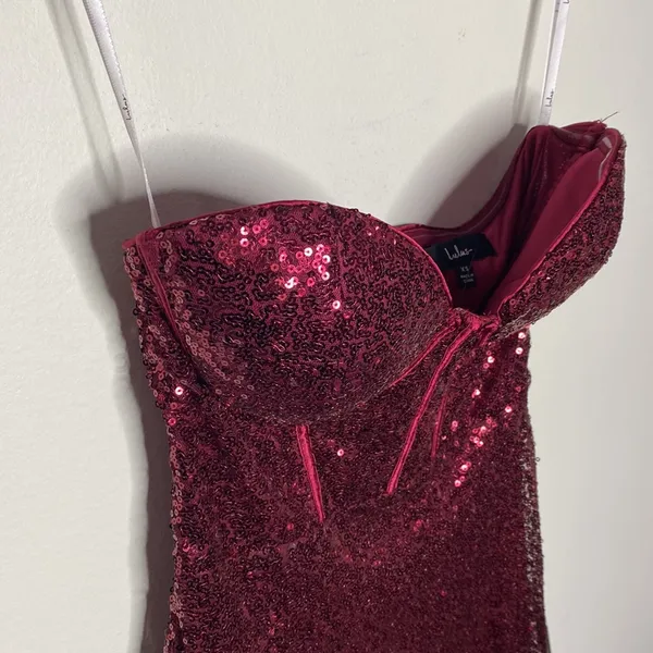 Lulus Boost Your Beauty Wine Red Sequin Strapless Bustier Midi Dress size XS - Image 8
