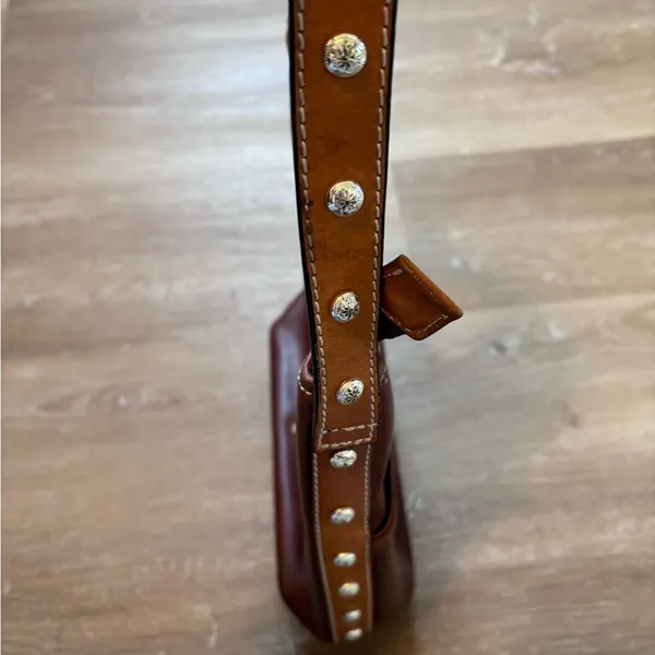 Montana Silversmiths Leather Cowhide Shoulder Bag - Image 8