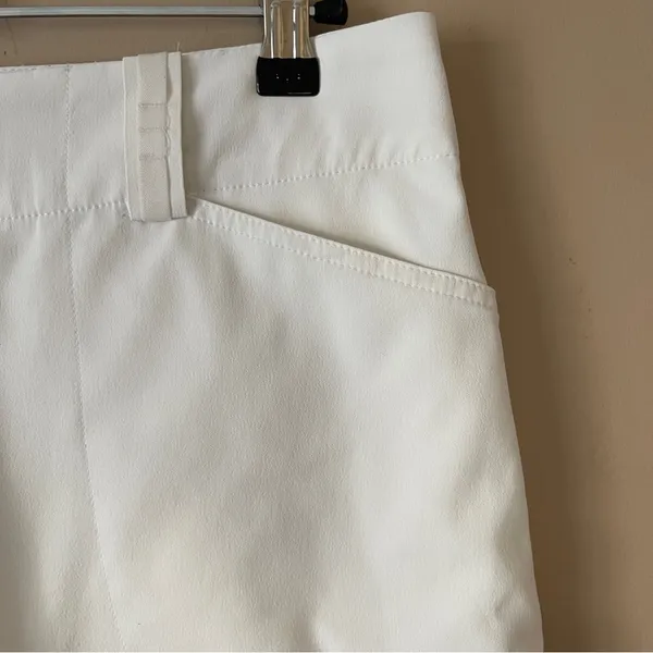 NIKE GOLF | White DriFit Full Coverage Mini Skort Sz 4 - Image 4