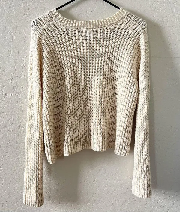 Moon & Maddison Cream Knit Sweater - Image 4