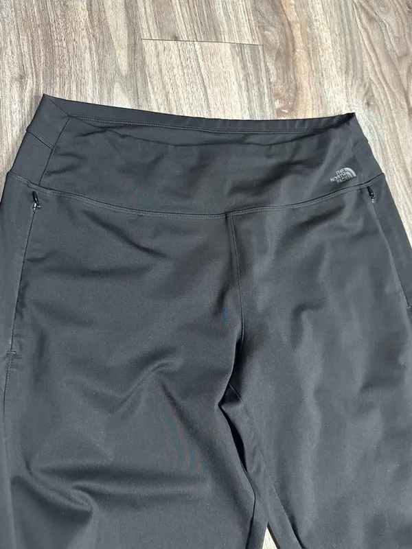 The North Face Black Active Pants – Stretch Straight Leg . - Image 8