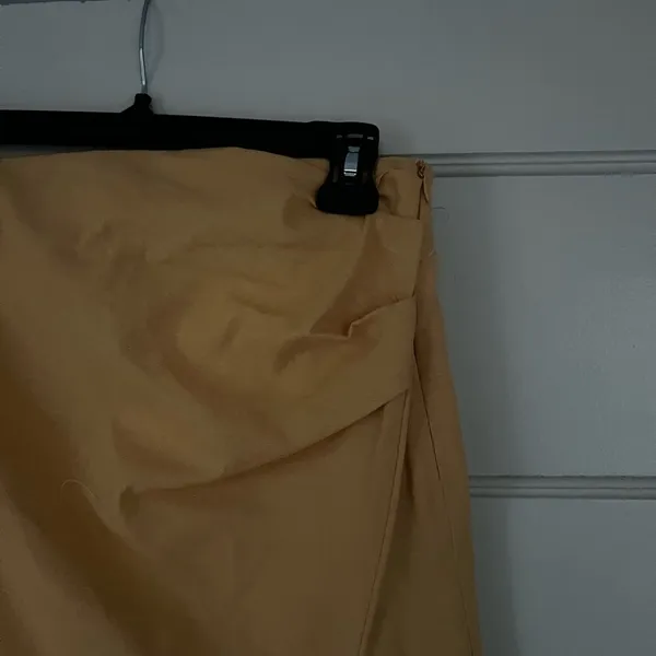 Yellow / orange Zara linen skirt - Image 4