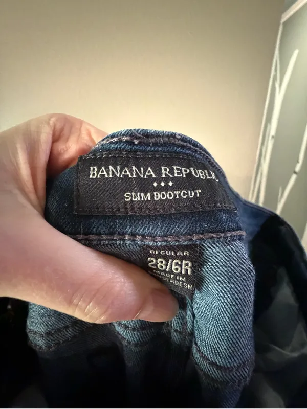 Banana Republic Classic Dark Blue Women’s Slim Bootcut Midrise Jeans - Image 8