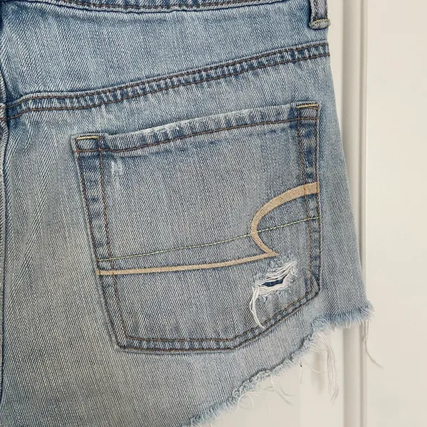 American Eagle women’s light wash blue denim‎ ripped hi-rise festival shorts 4 - Image 5