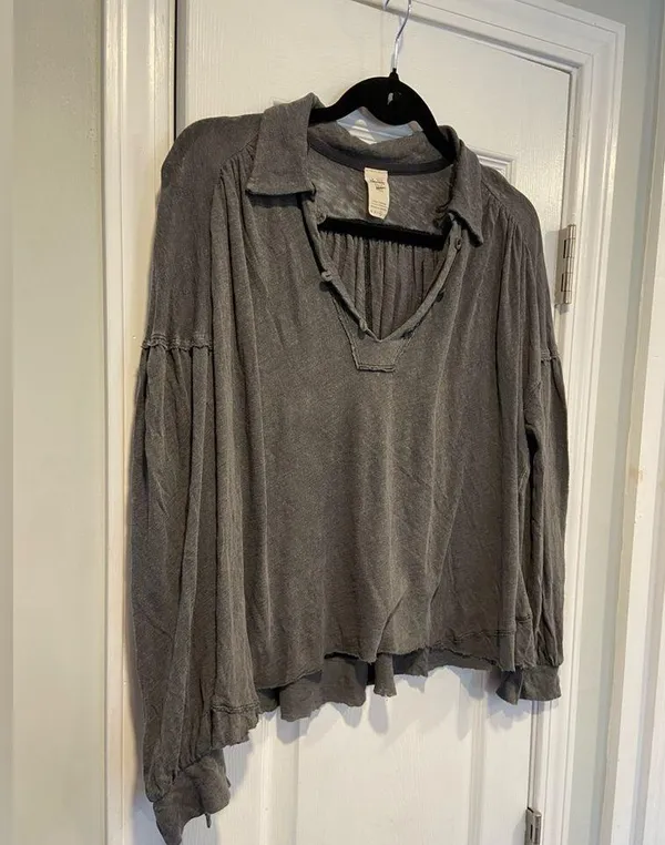 We The Free Free People Size M Gray Rush Hour Peasant Blouse Raw Hem Linen Long Sleeve - Image 3
