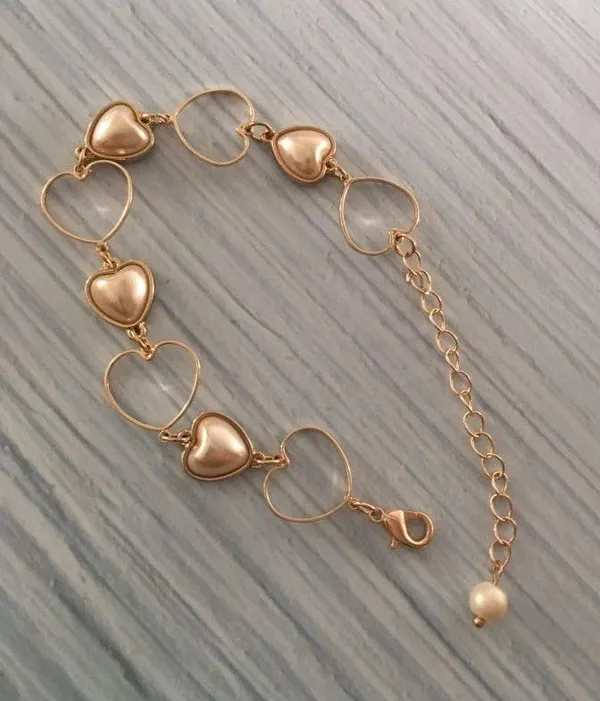 Heart Bracelet Gold - Image 2
