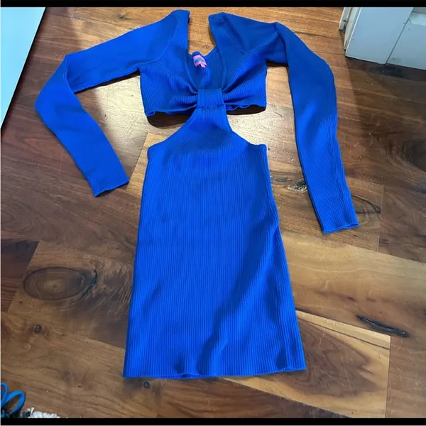 Edikted blue long‎ sleeve cutout mini dress size M - Image 3