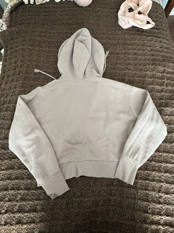 Levi’s Zip-Up Hoodie - Image 3