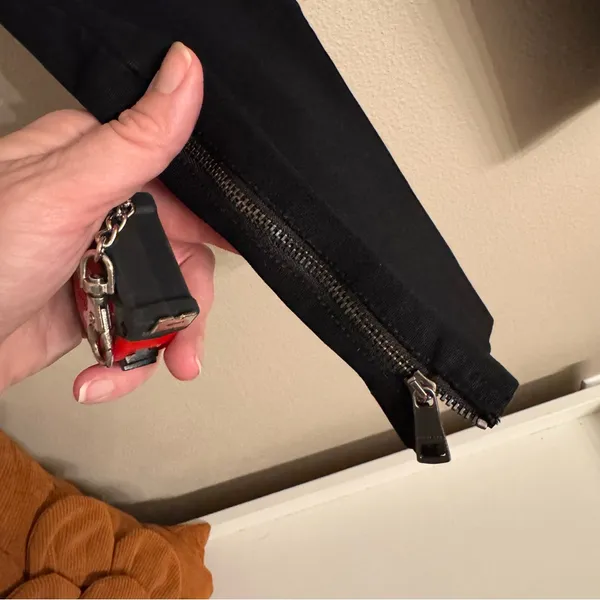 BURBERRY Skinny Zip‎ Pants - Image 4